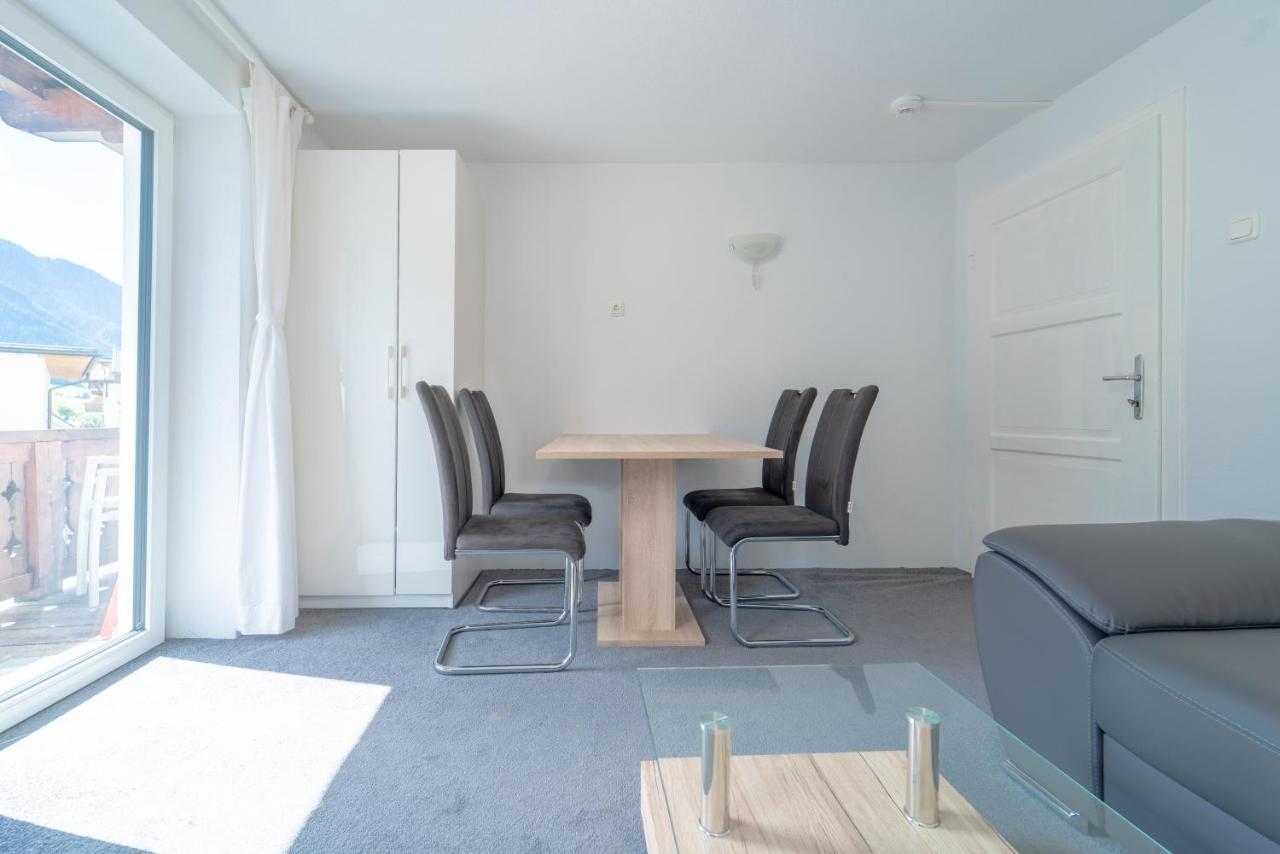 Urlaubsplatzl Appartements Oetz Eksteriør bilde